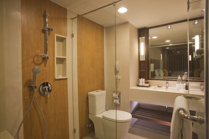 Imagen de la habitación del Hotel Courtyard Marriott Phuket, Patong Beach Resort. Foto 5