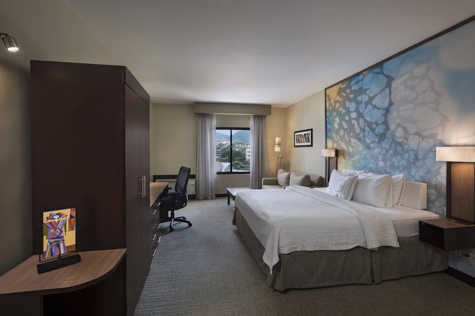 Imagen de la habitación del Hotel Courtyard Marriott San Salvador. Foto 6