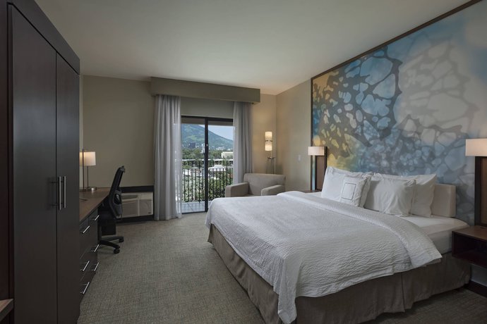 Imagen de la habitación del Hotel Courtyard Marriott San Salvador. Foto 7