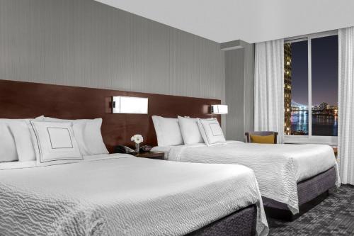 Imagen de la habitación del Hotel Courtyard Marriott Upper East Side. Foto 8