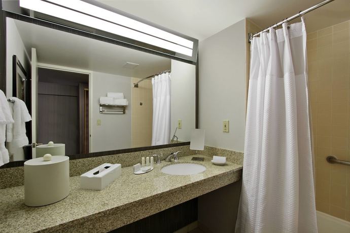 Imagen de la habitación del Hotel Courtyard Meadowlands. Foto 6