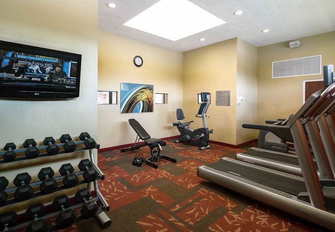 Imagen de los interiores del Hotel Courtyard Melbourne West. Foto 9