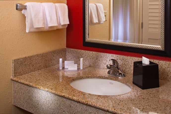 Imagen de la habitación del Hotel Courtyard Melbourne West. Foto 7