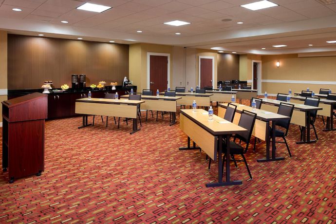 Imagen de los interiores del Hotel Courtyard Memphis Collierville. Foto 20