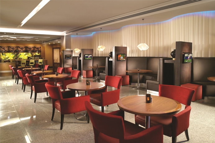 Imagen del bar/restaurante del Hotel Courtyard Mexico City Airport. Foto 2