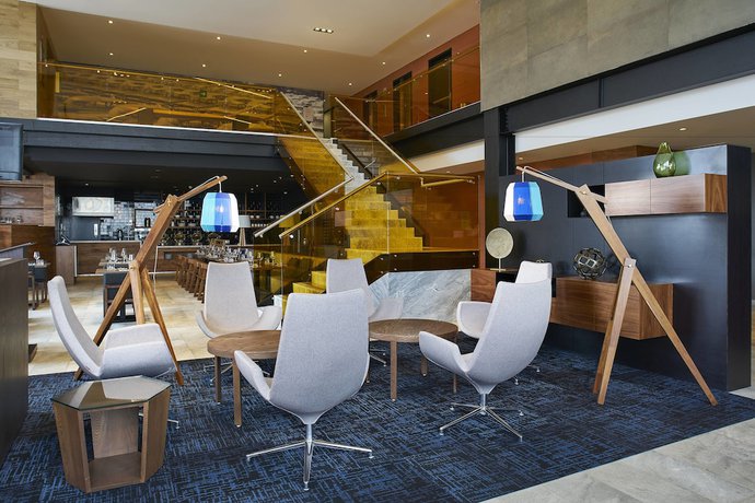 Imagen de los interiores del Hotel Courtyard Mexico City Toreo. Foto 19