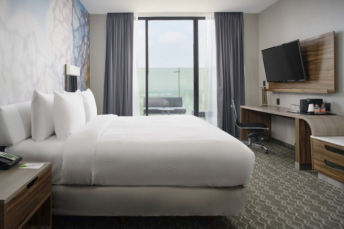 Imagen de la habitación del Hotel Courtyard Mexico City Toreo. Foto 11