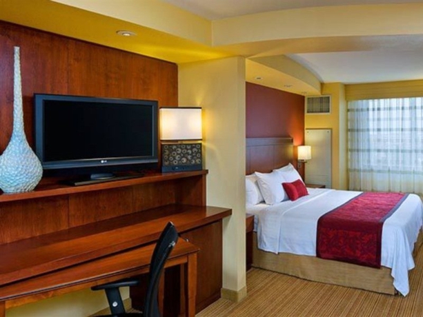 Imagen general del Hotel Courtyard Miami Airport South. Foto 4