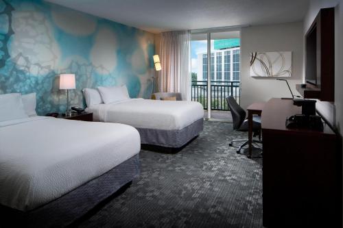 Imagen de la habitación del Hotel Courtyard Miami Dadeland. Foto 10