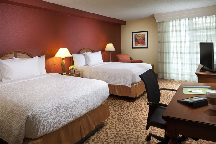 Imagen de la habitación del Hotel Courtyard Miami Downtown Brickell Area. Foto 7