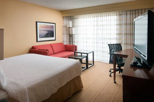 Imagen de la habitación del Hotel Courtyard Milpitas Silicon Valley. Foto 5