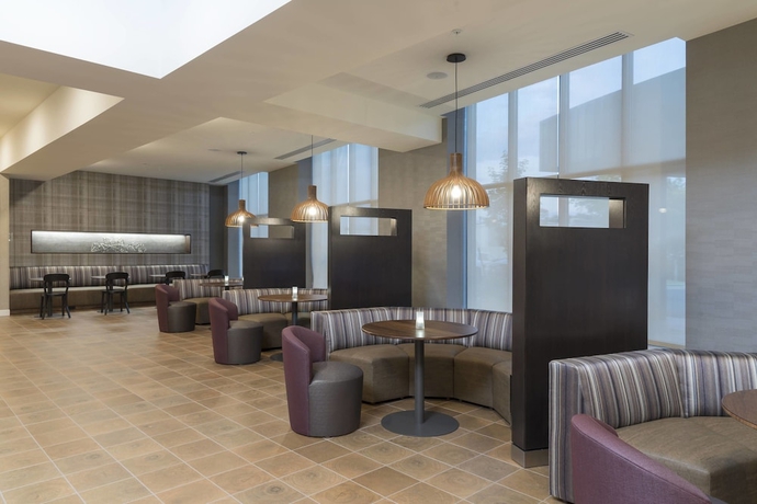 Imagen del bar/restaurante del Hotel Courtyard Mt. Pleasant at Central Michigan University. Foto 2