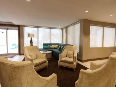 Imagen de los interiores del Hotel Courtyard Nassau Downtown/Junkanoo Beach. Foto 5