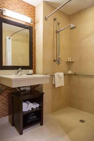 Imagen de la habitación del Hotel Courtyard New York Manhattan Soho. Foto 11