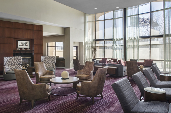 Imagen de los interiores del Hotel Courtyard Newark Elizabeth. Foto 13