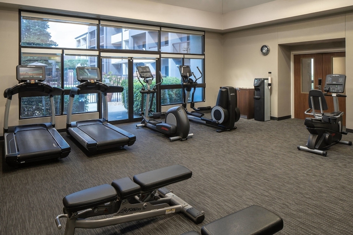 Imagen de los interiores del Hotel Courtyard Orlando Airport. Foto 18
