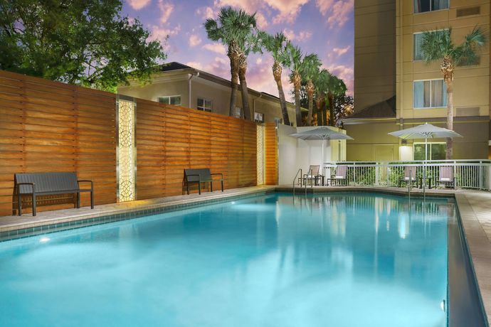 Imagen de la piscina del Hotel Courtyard Orlando Downtown. Foto 19