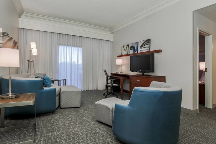 Imagen de la habitación del Hotel Courtyard Orlando Lake Mary/north. Foto 8