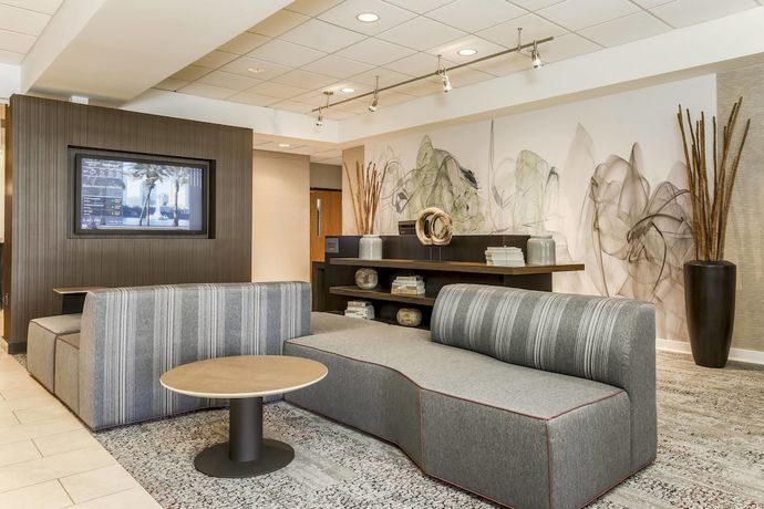 Imagen de los interiores del Hotel Courtyard Orlando Lake Mary/north. Foto 17