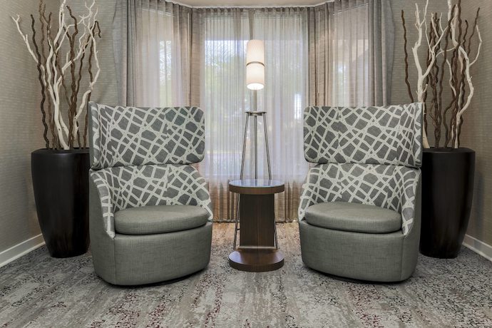 Imagen de los interiores del Hotel Courtyard Orlando Lake Mary/north. Foto 18