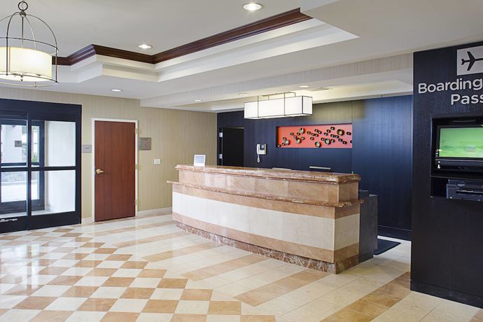 Imagen de los interiores del Hotel Courtyard Palo Alto Los Altos. Foto 19