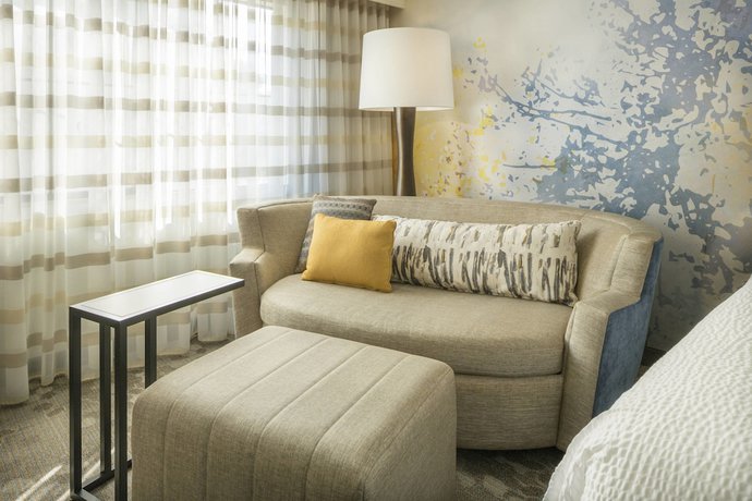 Imagen de la habitación del Hotel Courtyard Palo Alto Los Altos. Foto 13
