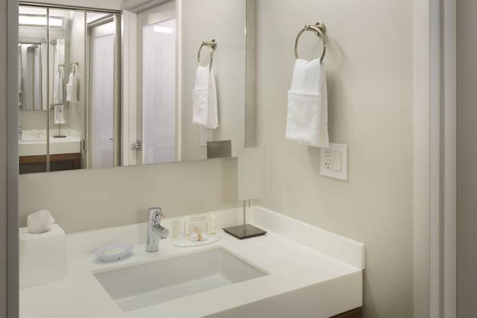 Imagen de la habitación del Hotel Courtyard Palo Alto Los Altos. Foto 16