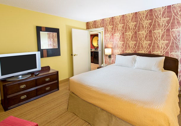 Imagen de la habitación del Hotel Courtyard Pensacola. Foto 4