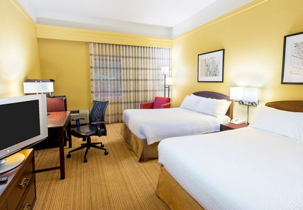 Imagen de la habitación del Hotel Courtyard Pensacola. Foto 5