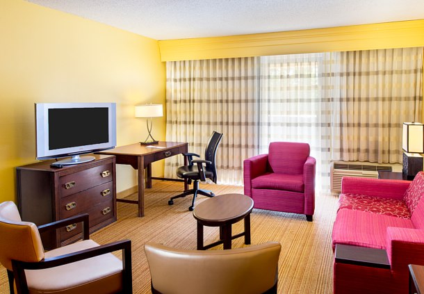 Imagen de la habitación del Hotel Courtyard Pensacola. Foto 6