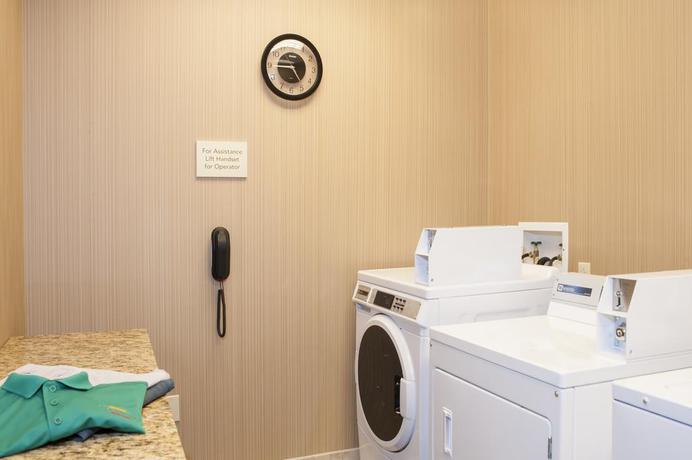 Imagen de los interiores del Hotel Courtyard Peoria Downtown. Foto 12