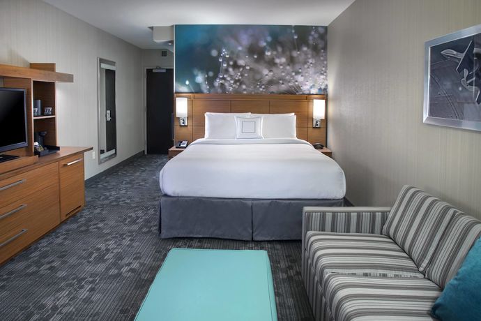 Imagen de la habitación del Hotel Courtyard Philadelphia South at The Navy Yard. Foto 5