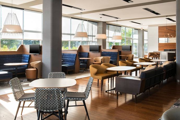 Imagen de los interiores del Hotel Courtyard Philadelphia South at The Navy Yard. Foto 16