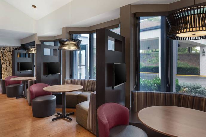 Imagen de los interiores del Hotel Courtyard Philadelphia Valley Forge / King Of Prussia. Foto 19