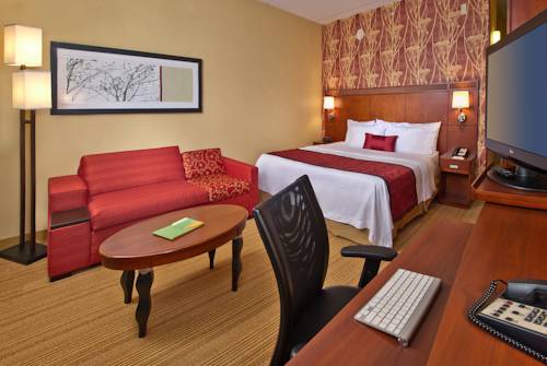 Imagen de la habitación del Hotel Courtyard Philadelphia Willow Grove. Foto 3