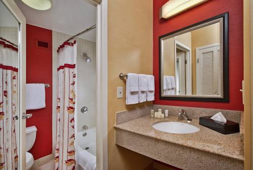 Imagen de la habitación del Hotel Courtyard Philadelphia Willow Grove. Foto 5