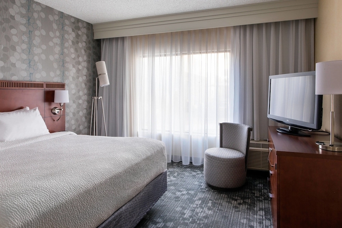 Imagen de la habitación del Hotel Courtyard Phoenix North By Marriott. Foto 9