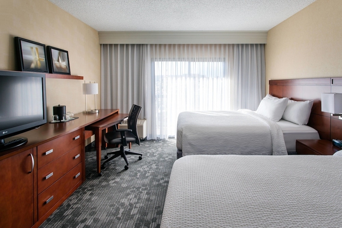 Imagen de la habitación del Hotel Courtyard Phoenix North By Marriott. Foto 11
