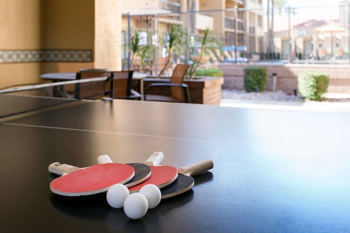 Imagen de los interiores del Hotel Courtyard Phoenix North By Marriott. Foto 17