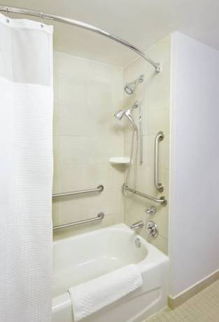 Imagen de la habitación del Hotel Courtyard Pittsburgh Shadyside. Foto 12