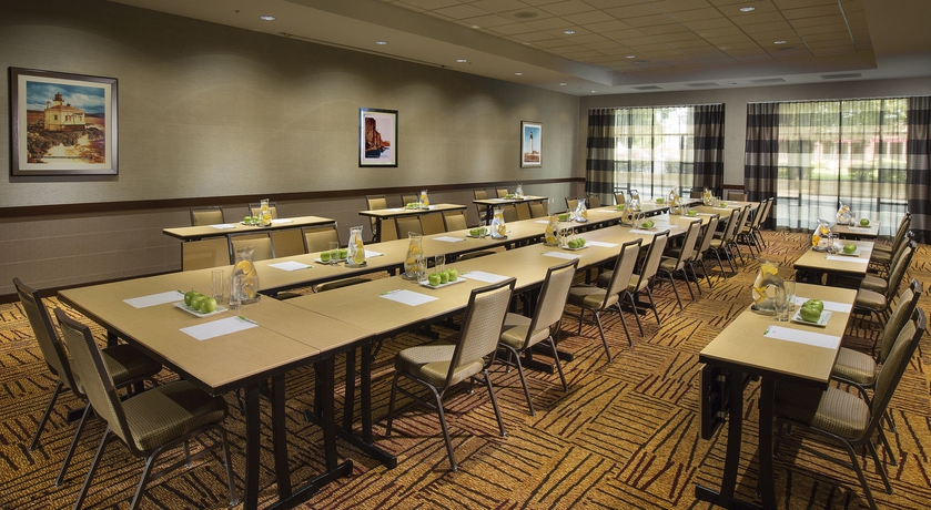 Imagen de los interiores del Hotel Courtyard Portland Downtown/convention Center. Foto 13