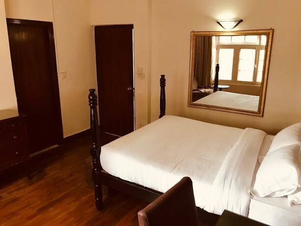 Imagen de la habitación del Hotel Courtyard Pujan. Foto 17