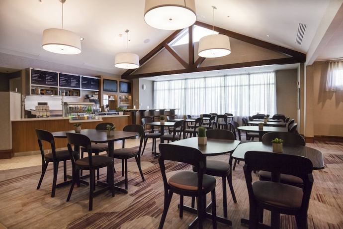 Imagen del bar/restaurante del Hotel Courtyard Rochester East / Penfield. Foto 8