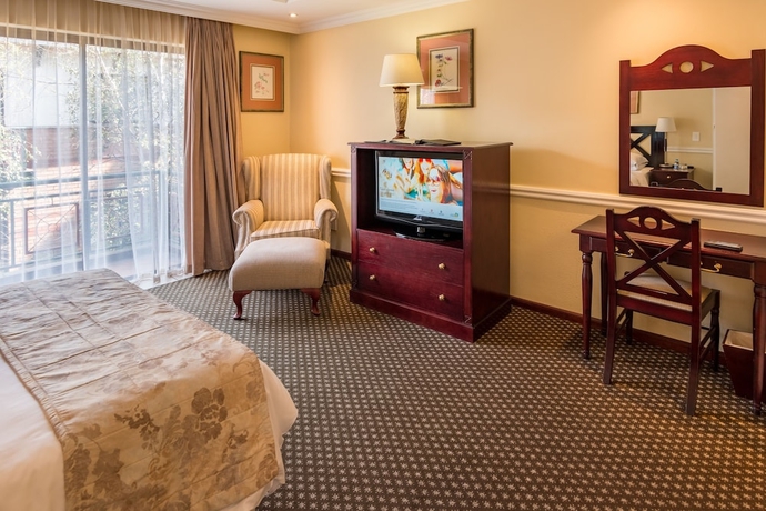 Imagen de la habitación del Hotel Courtyard Rosebank. Foto 11