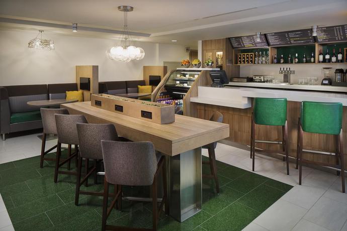 Imagen del bar/restaurante del Hotel Courtyard San Diego Gaslamp/Convention Center. Foto 3