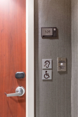 Imagen de la habitación del Hotel Courtyard San Diego Oceanside. Foto 8