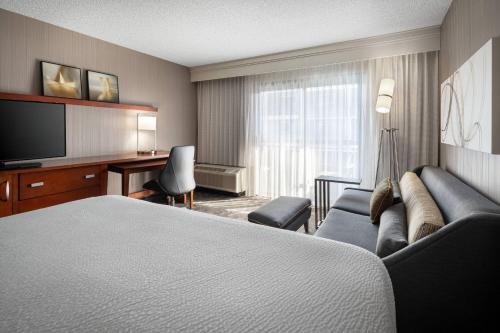 Imagen de la habitación del Hotel Courtyard San Francisco Larkspur Landing/Marin County. Foto 14