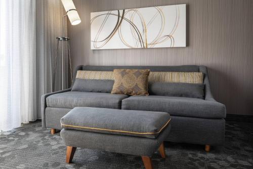 Imagen de la habitación del Hotel Courtyard San Francisco Larkspur Landing/Marin County. Foto 16