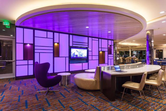 Imagen de los interiores del Hotel Courtyard San Jose North/ Silicon Valley. Foto 9