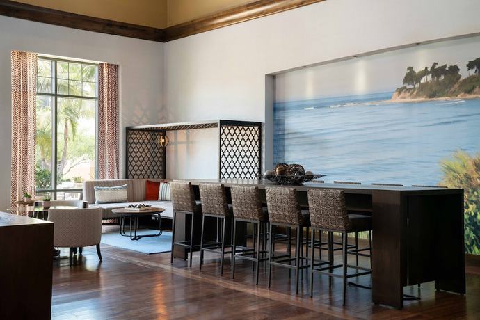 Imagen de los interiores del Hotel Courtyard Santa Barbara Goleta. Foto 17